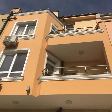 Sunny Life Apartment